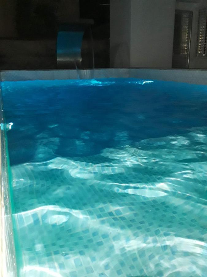 Casa De Com Duas Piscinas E Garagem Casa de Férias Bertioga