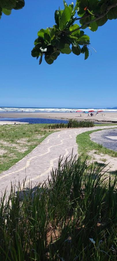 Casa De Com Duas Piscinas E Garagem Casa de Férias